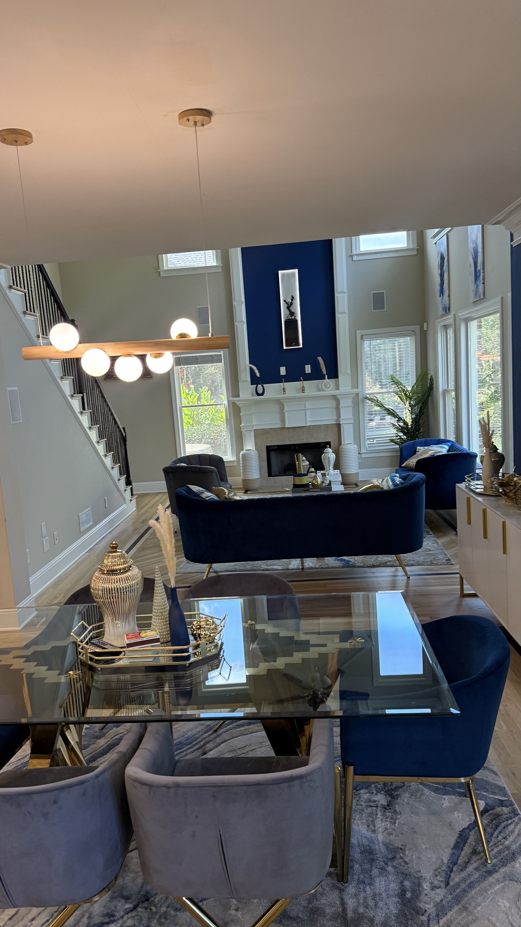 Living room after cleaning